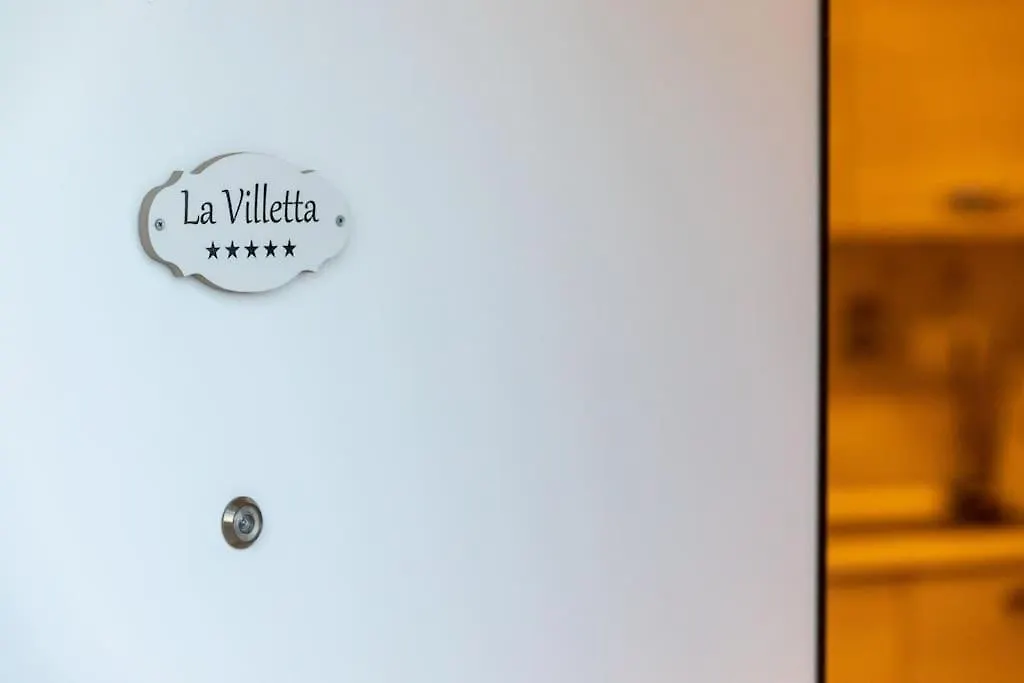 La Piccola Villetta con il grande Giardino Roma Villa